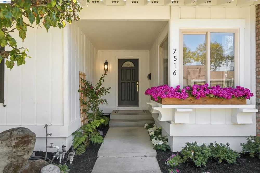 7516 Olive Dr Pleasanton, CA 94588