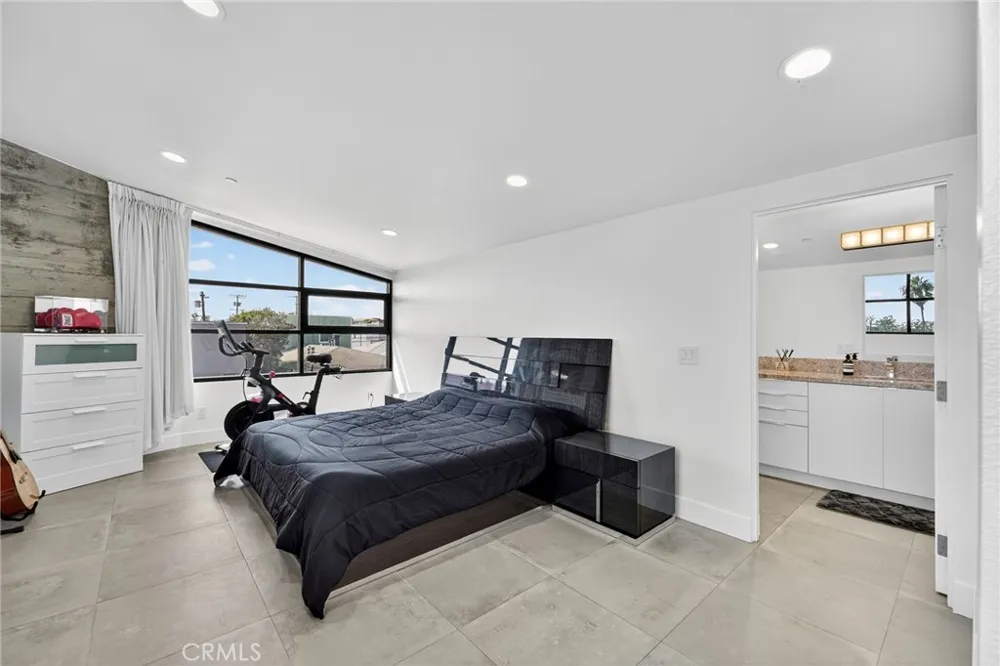 1418 Innes Place Venice, CA 90291