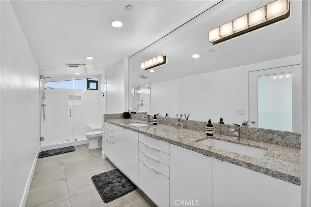 1418 Innes Place Venice, CA 90291