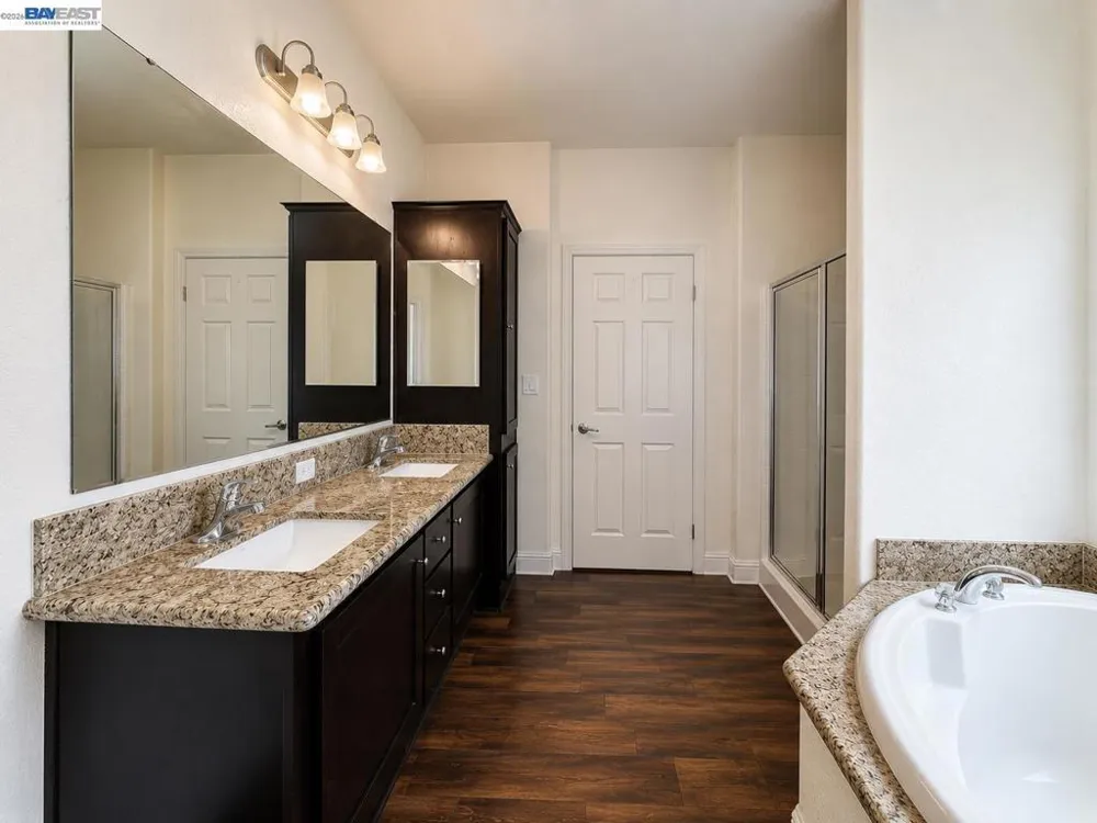 16711 Marsh Creek Rd Clayton, CA 94517