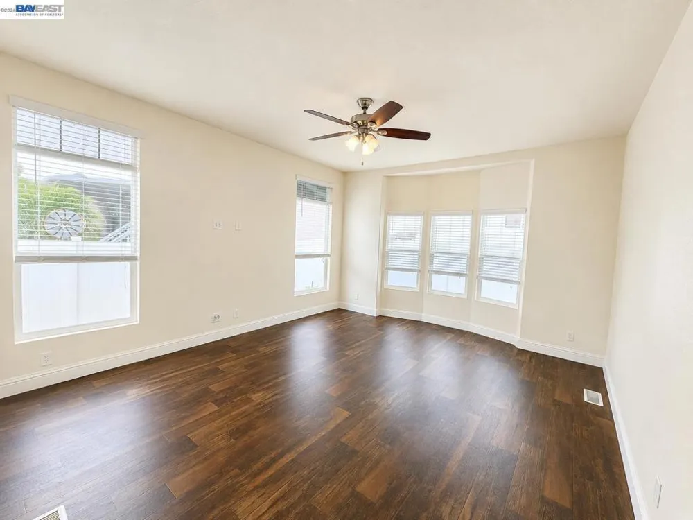 16711 Marsh Creek Rd Clayton, CA 94517