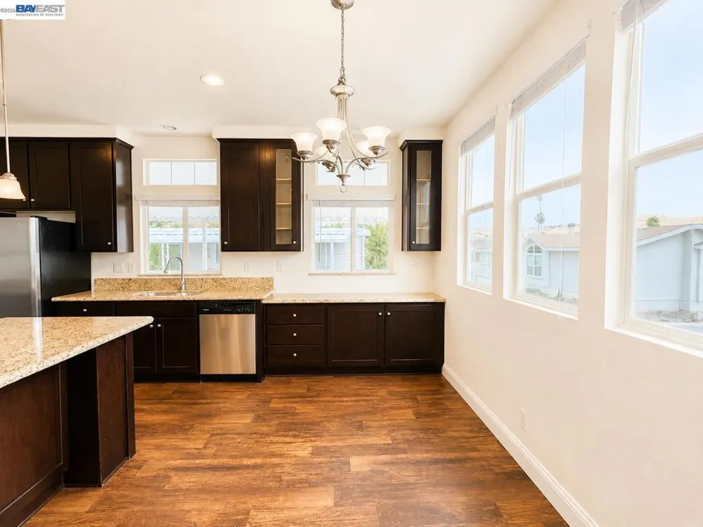 16711 Marsh Creek Rd Clayton, CA 94517