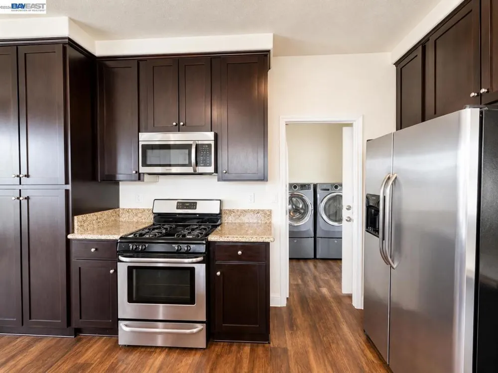 16711 Marsh Creek Rd Clayton, CA 94517