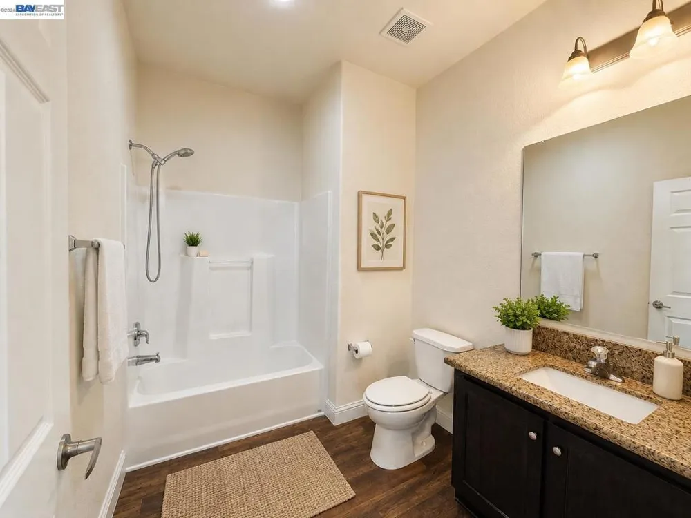 16711 Marsh Creek Rd Clayton, CA 94517