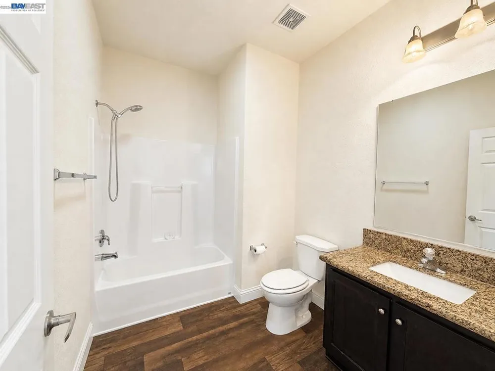 16711 Marsh Creek Rd Clayton, CA 94517