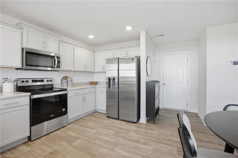 5143 Nokota Place Greensboro, NC 27405