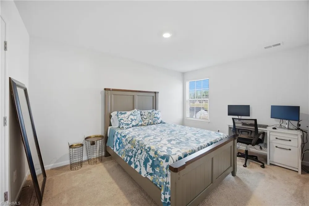 5143 Nokota Place Greensboro, NC 27405