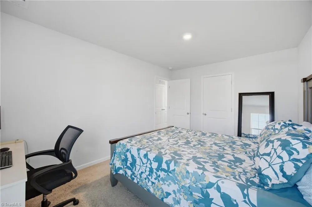 5143 Nokota Place Greensboro, NC 27405