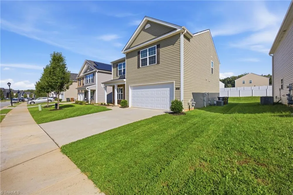 5143 Nokota Place Greensboro, NC 27405