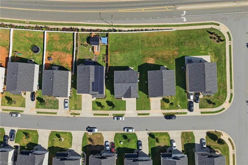 5143 Nokota Place Greensboro, NC 27405