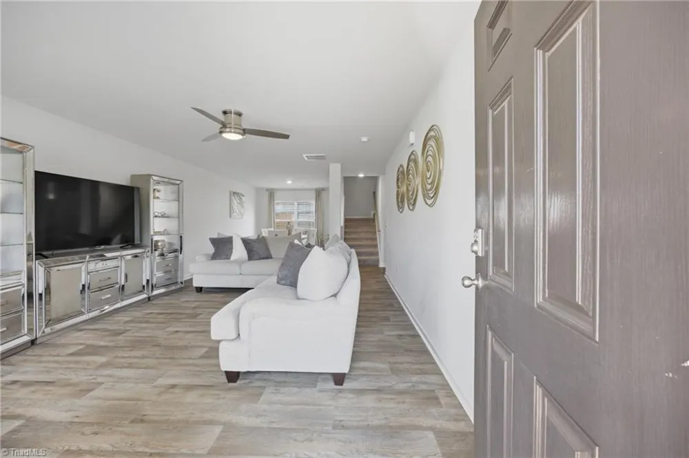 5143 Nokota Place Greensboro, NC 27405