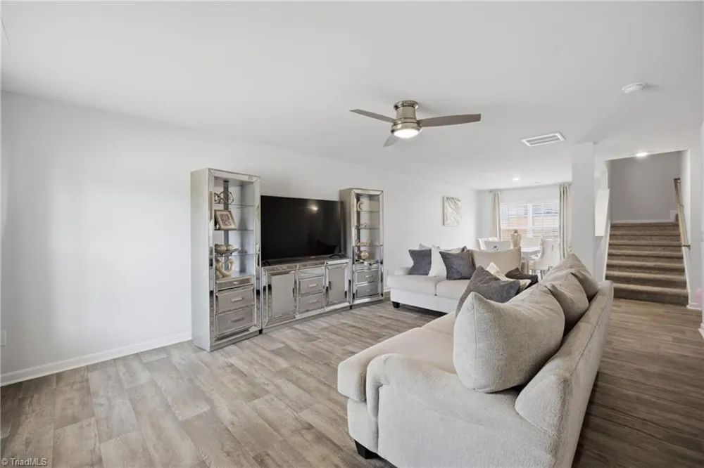 5143 Nokota Place Greensboro, NC 27405