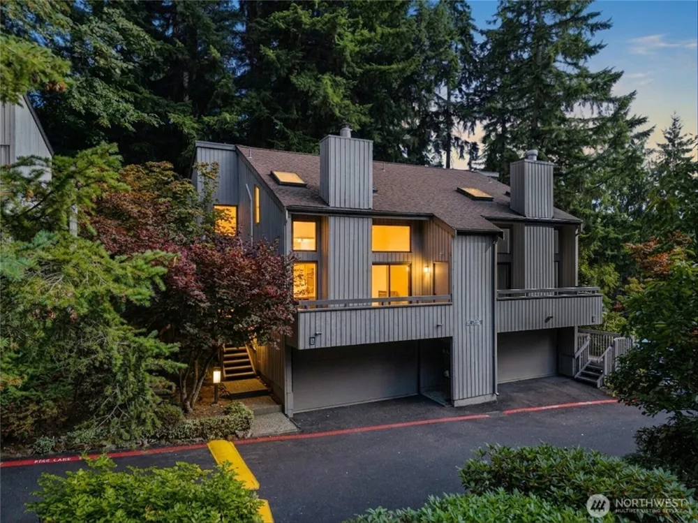 3506 108th Place NE #31-1 Bellevue, WA 98004