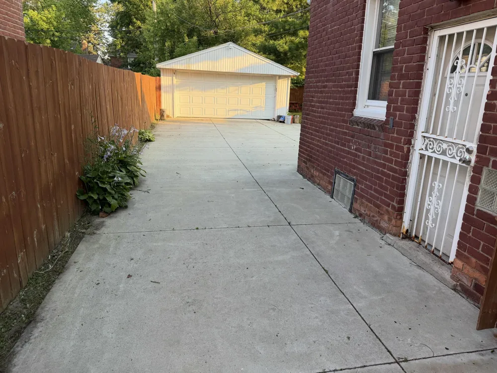 15292 Spring Garden Street Detroit City, MI 48205