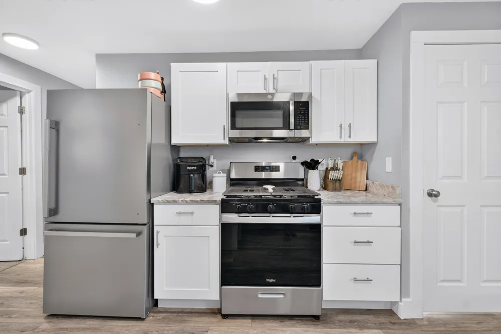 632 Fairyland Avenue Leoni Township, MI 49202