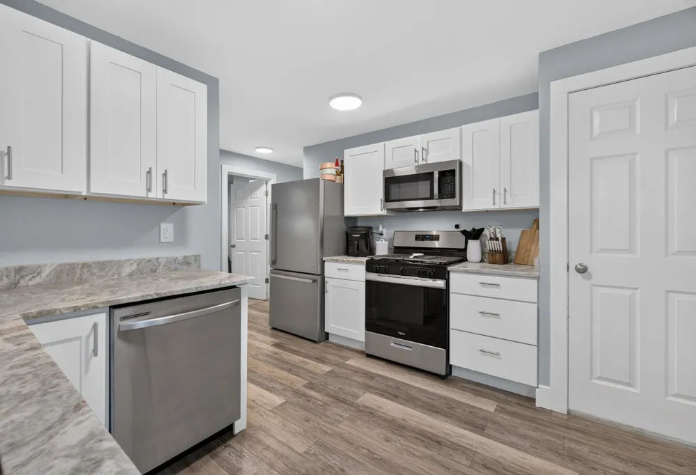 632 Fairyland Avenue Leoni Township, MI 49202