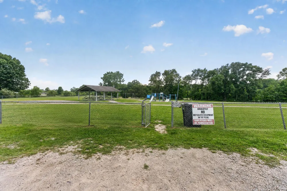 632 Fairyland Avenue Leoni Township, MI 49202