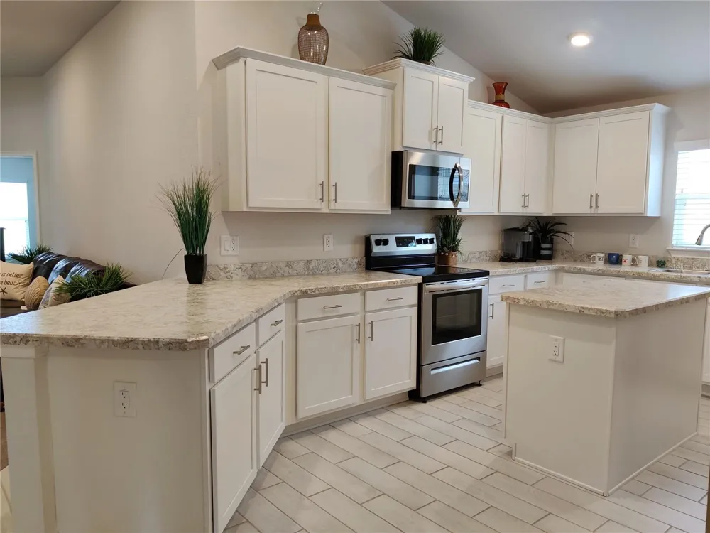 5568 OCEAN BREEZE DRIVE Spring Hill, FL 34609