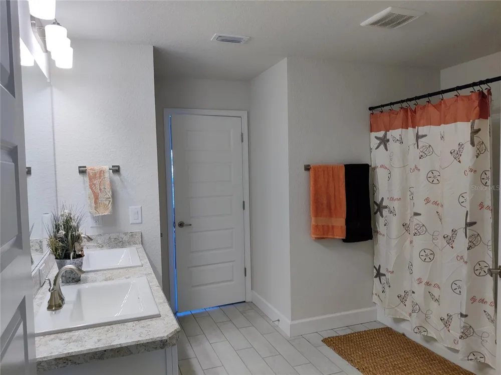 5568 OCEAN BREEZE DRIVE Spring Hill, FL 34609