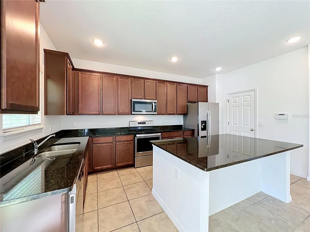 2471 SKY STONE COURT Oakland, FL 34787