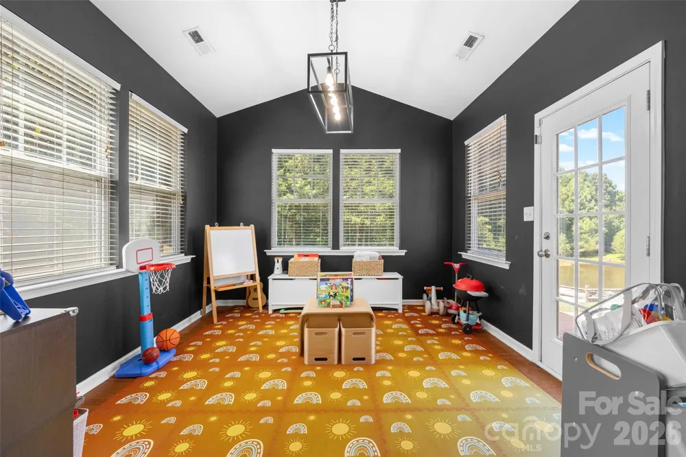 14918 Brotherly Lane Charlotte, NC 28278