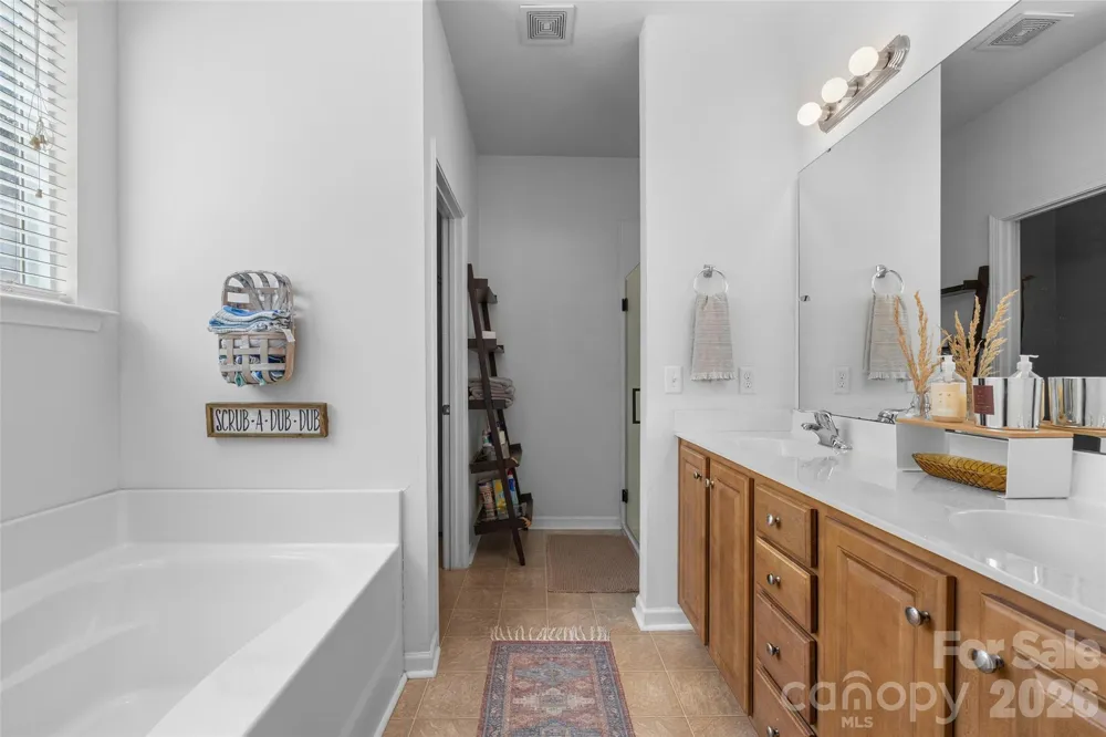 14918 Brotherly Lane Charlotte, NC 28278