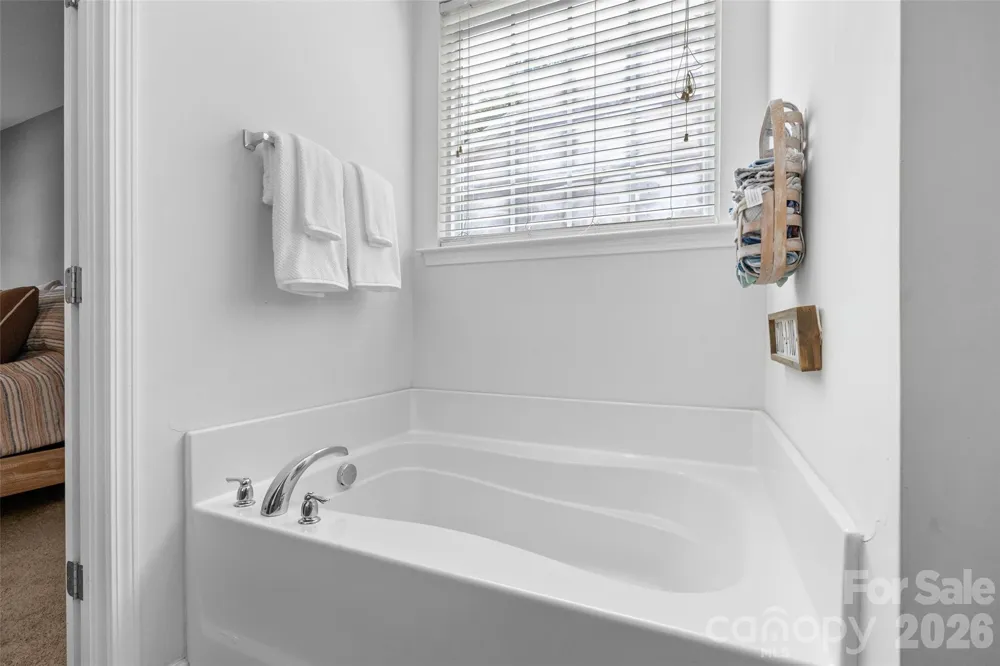14918 Brotherly Lane Charlotte, NC 28278