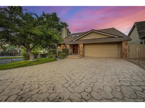 9896 E Maplewood Circle