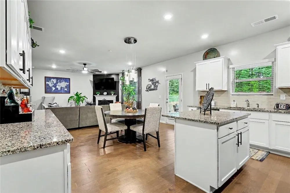 8033 Louis Drive Locust Grove, GA 30248