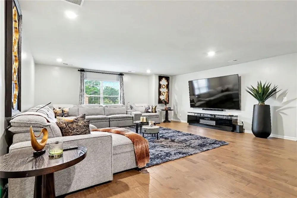 8033 Louis Drive Locust Grove, GA 30248
