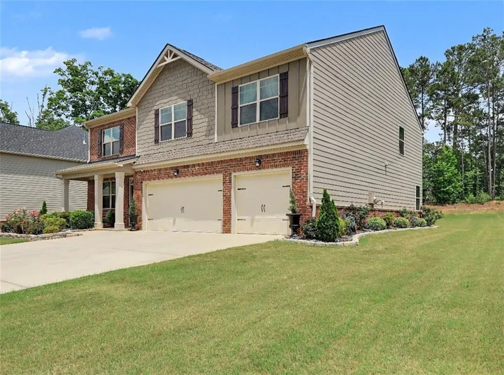 8033 Louis Drive Locust Grove, GA 30248