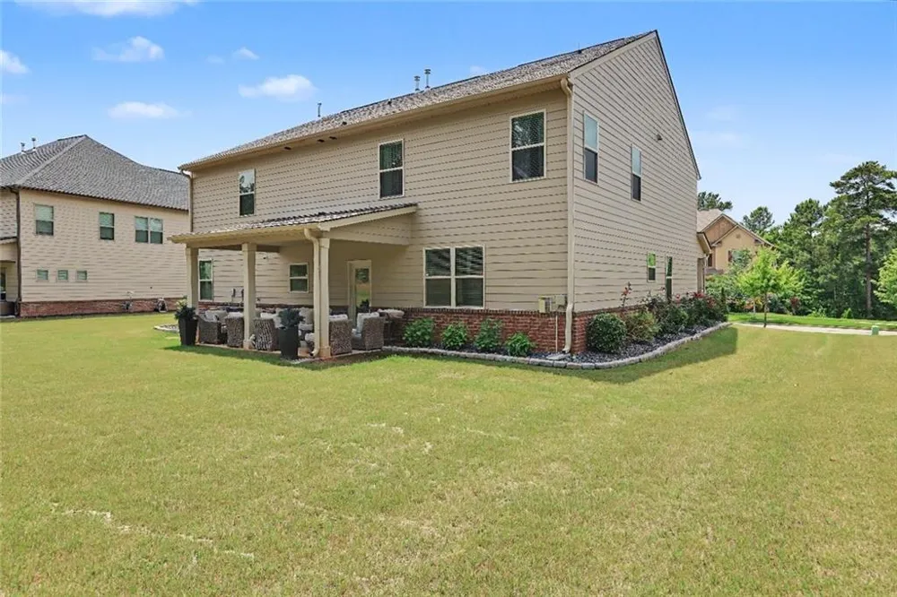 8033 Louis Drive Locust Grove, GA 30248