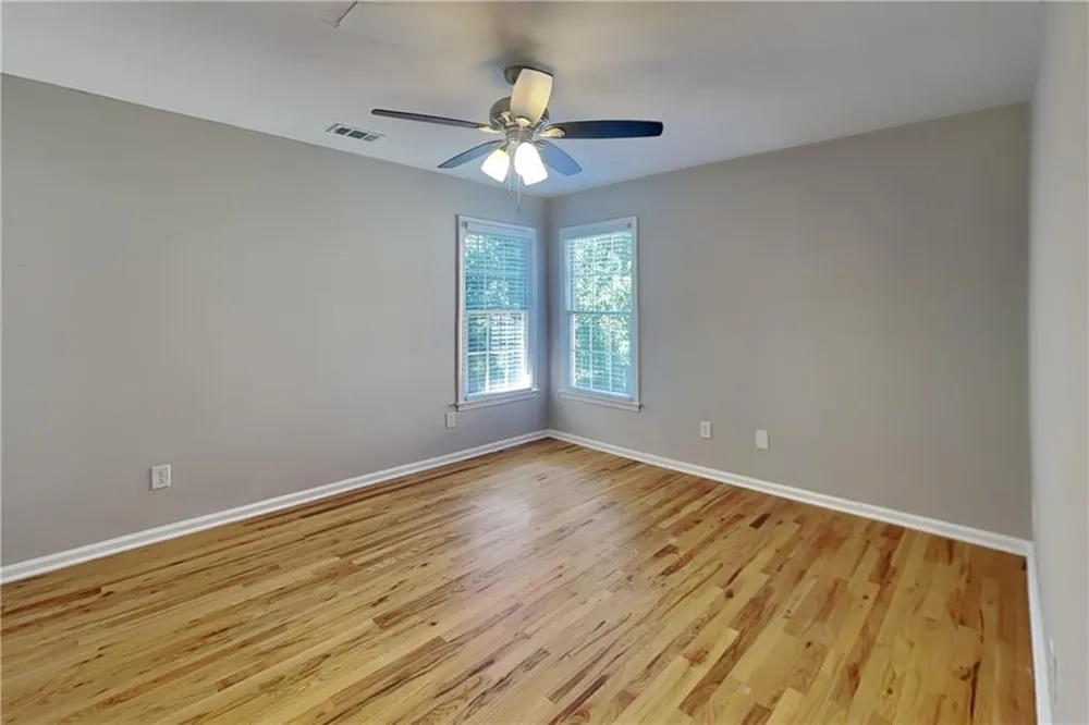 1037 Ashfern Walk Woodstock, GA 30189