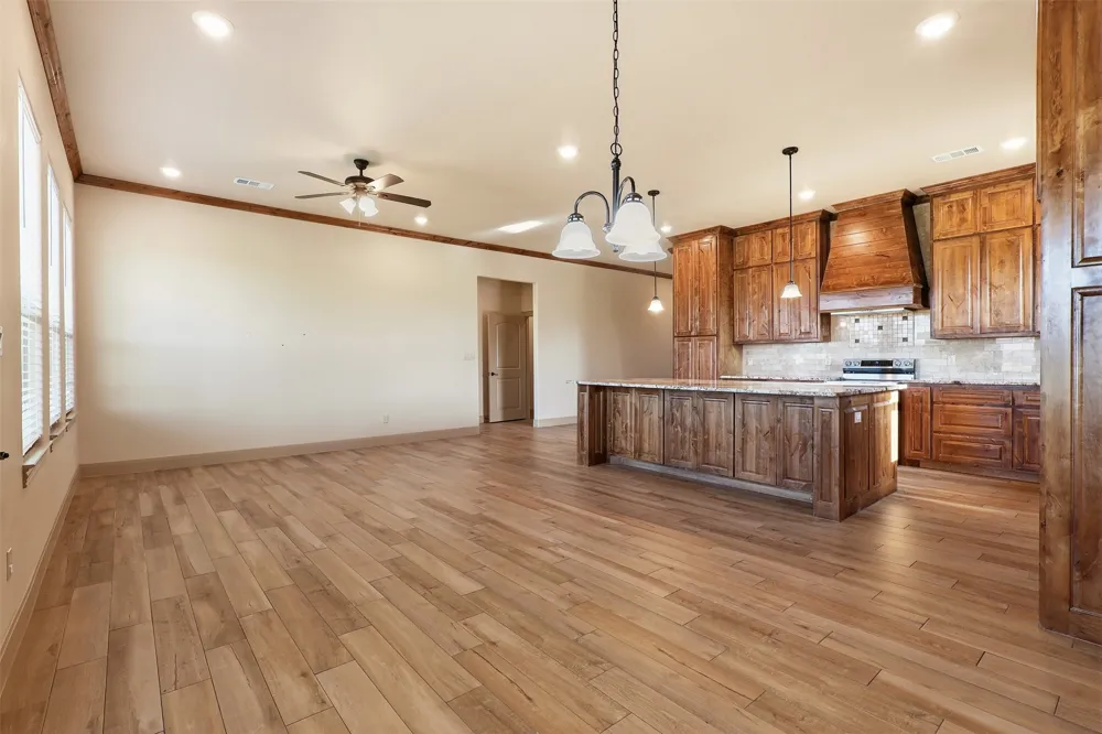 265 Delatorre Street Trenton, TX 75490