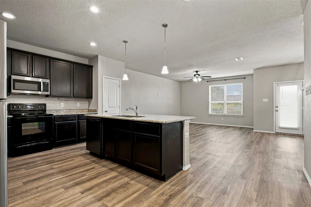 10545 Wild Meadow Way Fort Worth, TX 76108