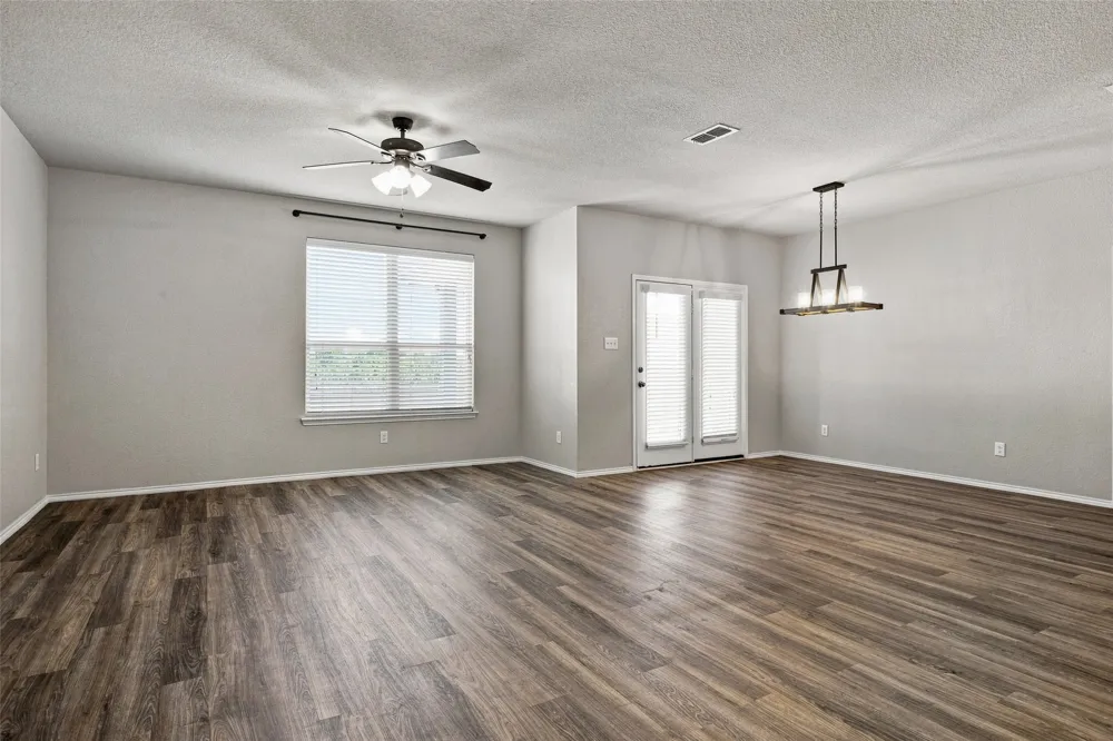10545 Wild Meadow Way Fort Worth, TX 76108