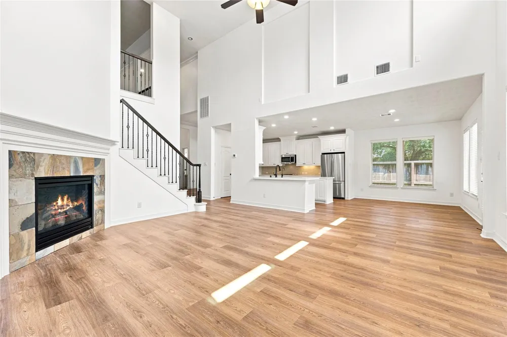 5827 Amherst Farms Lane Fulshear, TX 77441