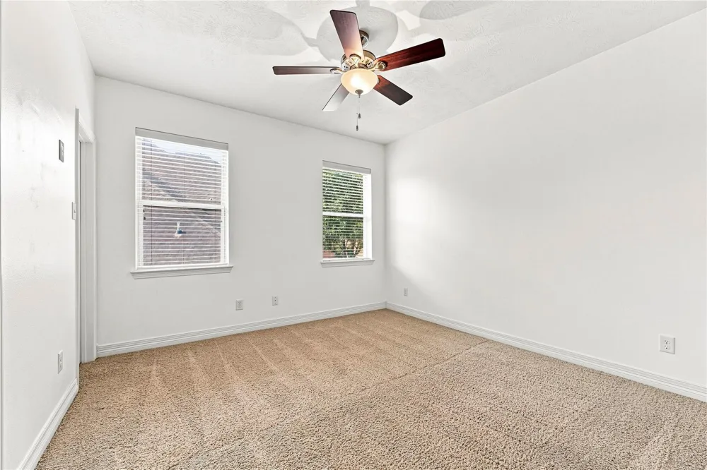 5827 Amherst Farms Lane Fulshear, TX 77441