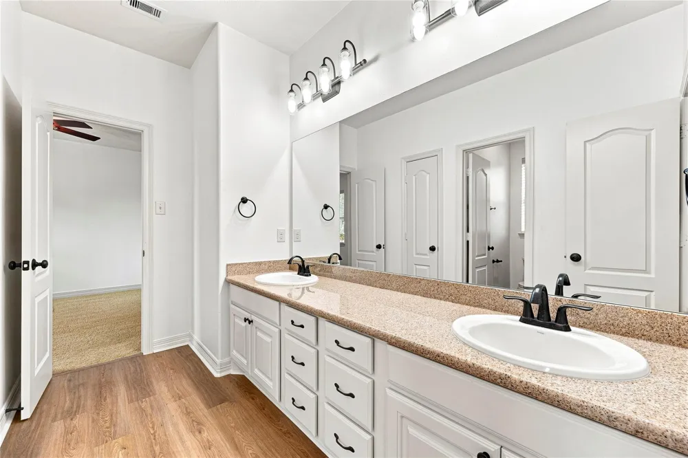 5827 Amherst Farms Lane Fulshear, TX 77441