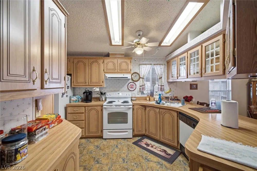 2430 Quebec Street Pahrump, NV 89048