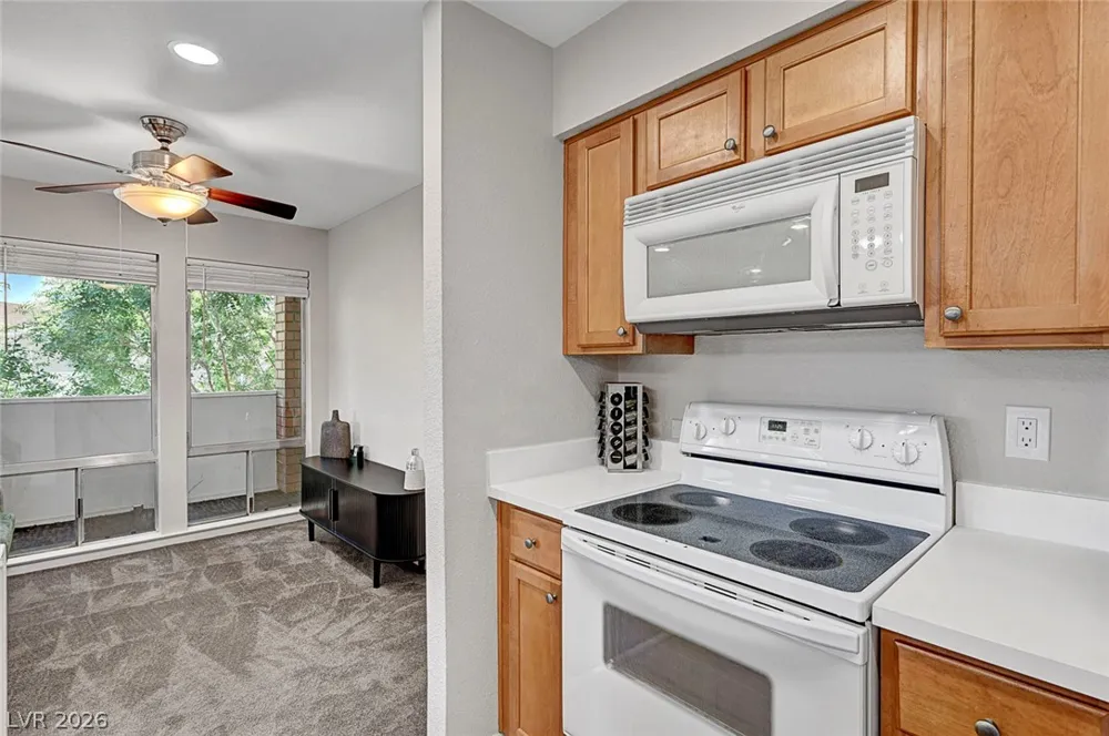 730 Oakmont Avenue #904 Las Vegas, NV 89109