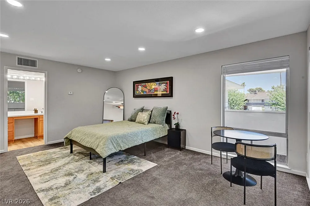 730 Oakmont Avenue #904 Las Vegas, NV 89109