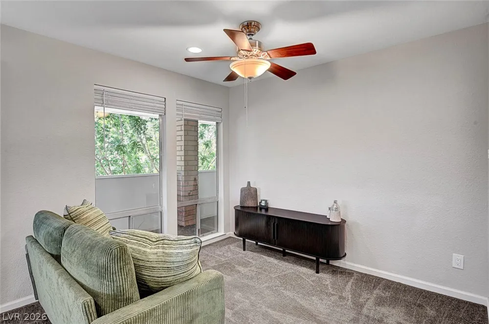 730 Oakmont Avenue #904 Las Vegas, NV 89109