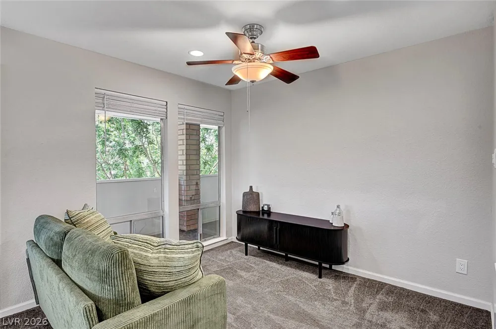 730 Oakmont Avenue #904 Las Vegas, NV 89109