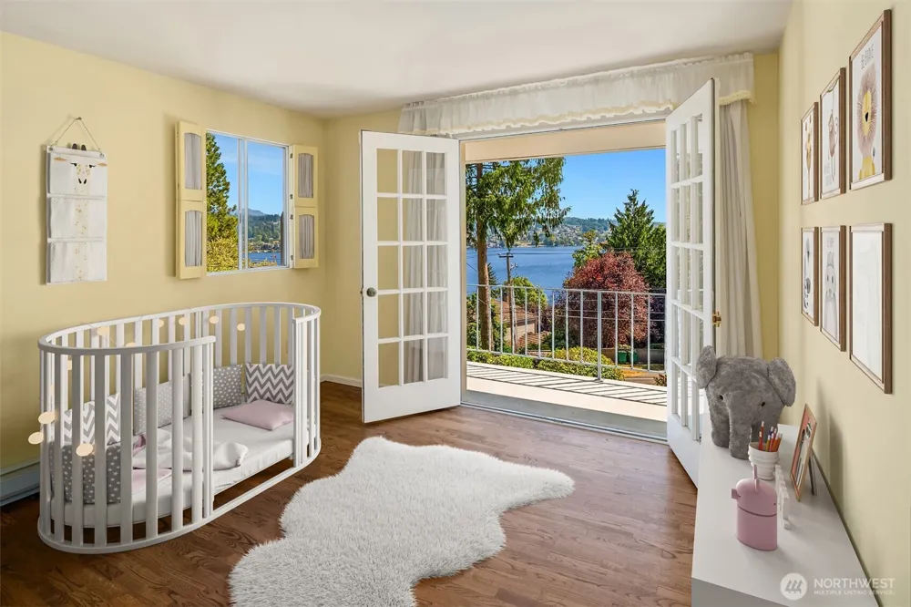 7921 E Mercer Way Mercer Island, WA 98040