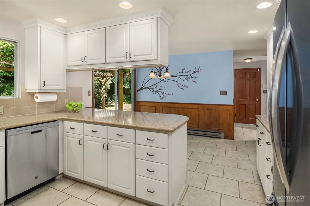 7921 E Mercer Way Mercer Island, WA 98040