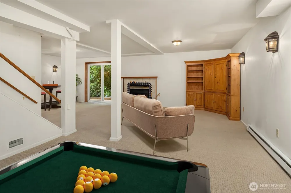 7921 E Mercer Way Mercer Island, WA 98040
