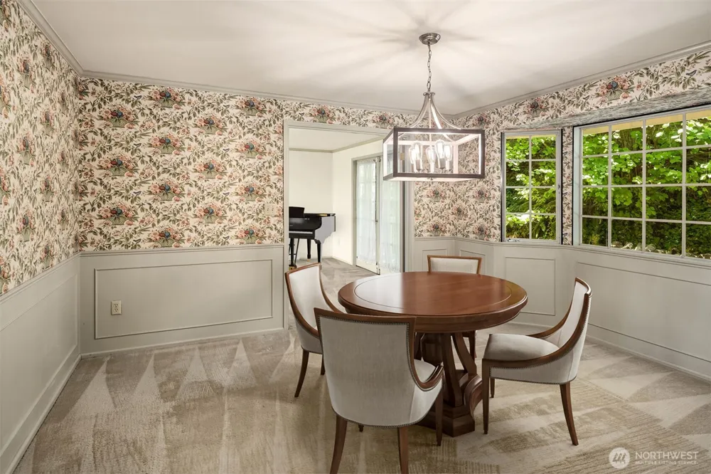 7921 E Mercer Way Mercer Island, WA 98040