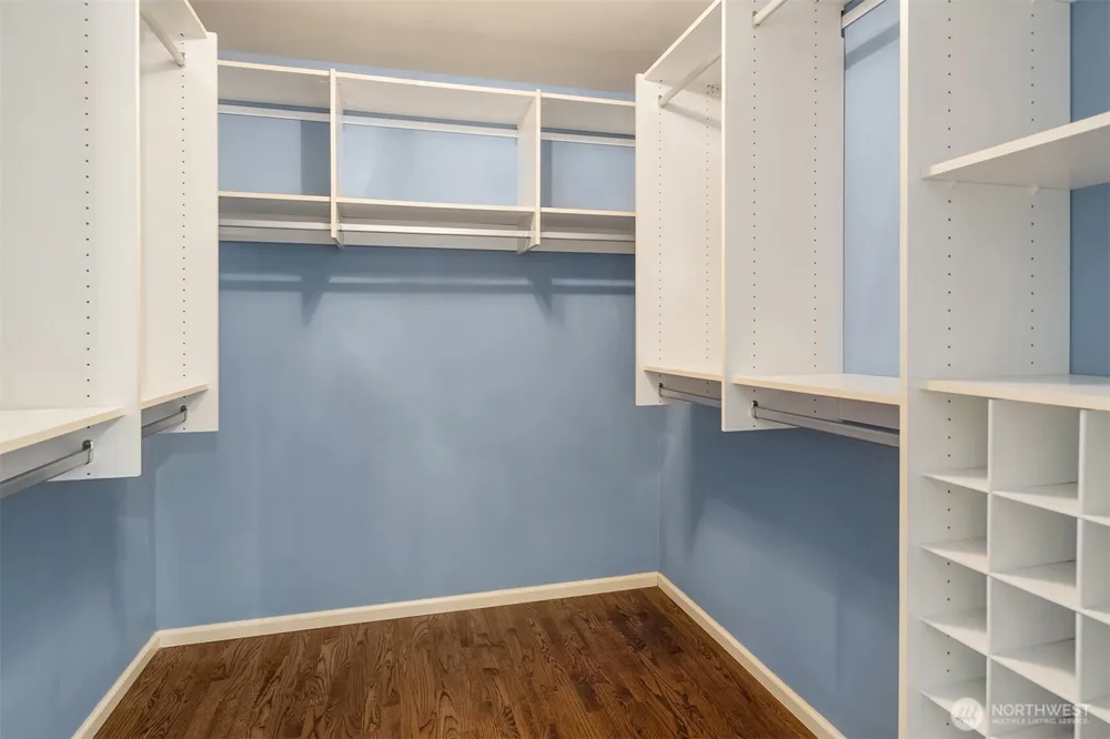 7921 E Mercer Way Mercer Island, WA 98040