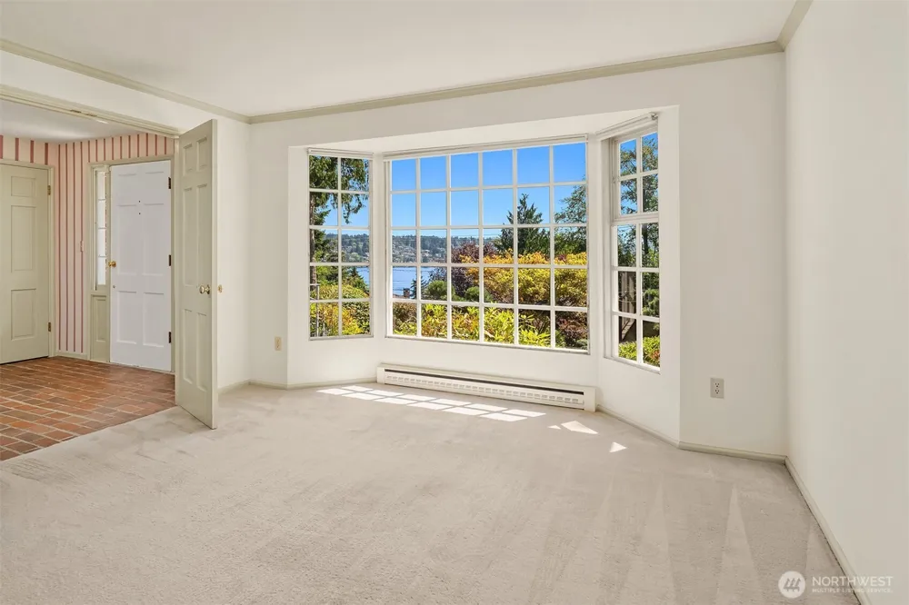 7921 E Mercer Way Mercer Island, WA 98040